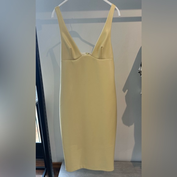 Amanda Uprichard Sorvette Pale Yellow V-Neck Sleeveless Midi Dress - Picture 2 of 7